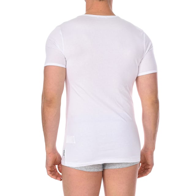 Bikkembergs short sleeve t-shirt.
 White color
 Round neck with ribbed finish.
 Fabric label personalized by the brand, on the upper side.
 Comfortable and breathable fabric.
 Seams seen in tone.

 Composition: 95% Cotton, 5% Elastane

 Care:
 -Wash at max temperature. 40ºC.
 -Do not use bleach.
 -Supports dry cleaning.
 -Allows you to use dryer.
 -Iron at max temperature. 130ºC.
 Composition: 95% Cotton, 5% Elastane
 Care:
Care:
 -Wash at max temperature. 40ºC.
 -Do not use bleach.
 -Supports dry cleaning.
 -Allows you to use a dryer.
 -Iron at max temperature. 130ºC.
