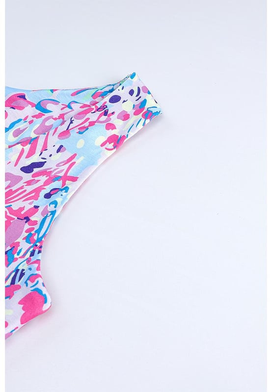 Stunning Abstract Floral Print
  Sleeveless design for warmer weather
  Maxi length adds drama
  Tailored to perfection for a flattering fit
  Made with Quality materials
  Perfect for special occasions
  Available for women