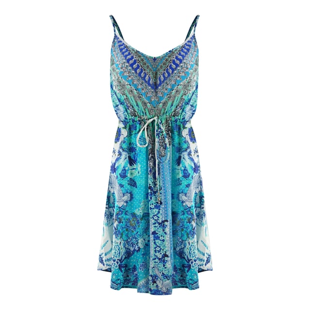 Pronk met je stijl met de Inoa Blue -jurk. De flatterende print maakt het een tijdloos stuk voor je garderobe. Gemaakt van luxueuze stof, je maakt een statement met elke slijtage. Maak een verklaring in stijl! 100% zijde, afdrukontwerp Mouwloos, korte flirtjurk, verstelbare riemen Dit item is geschikt voor maten uk 8- uk 14 Productstijl: Catalina Azuro 12002