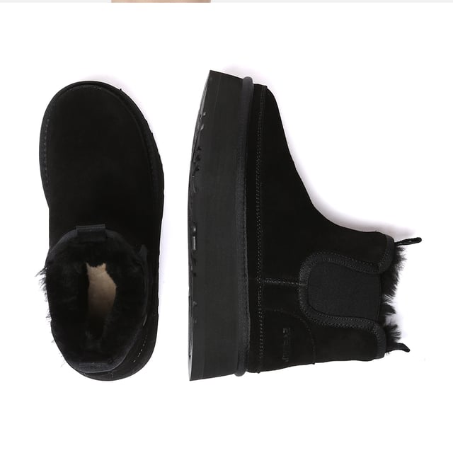 De Shoveler Boots combineren de geliefde Chelsea-stijl met de trendy platformzool, vervaardigd van duurzaam koeiensuède voor een verfijnde en moeiteloze look. Met hun pluizige voering van schapenwol garanderen ze winterwarmte en combineren ze functionaliteit en stijl moeiteloos.