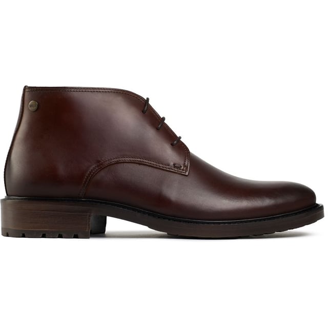 Step Into A Timeless, Debonair Style With The Pasco Chukka From Sole. Crafted From Rich, Sleek Leather, These Classic Chukka Boots Are Built For All-day Comfort And A Sophisticated Look. The Three-eyelet Lacing And Sturdy Rubber Outsoles Ensure A Custom Fit, Lasting Traction And Style With Every Stride. Whether You're Headed To The Office, A Night Out Or A Weekend Away, The Exclusive Sole Boots Will Have You Walking In Confidence And Rugged Elegance.