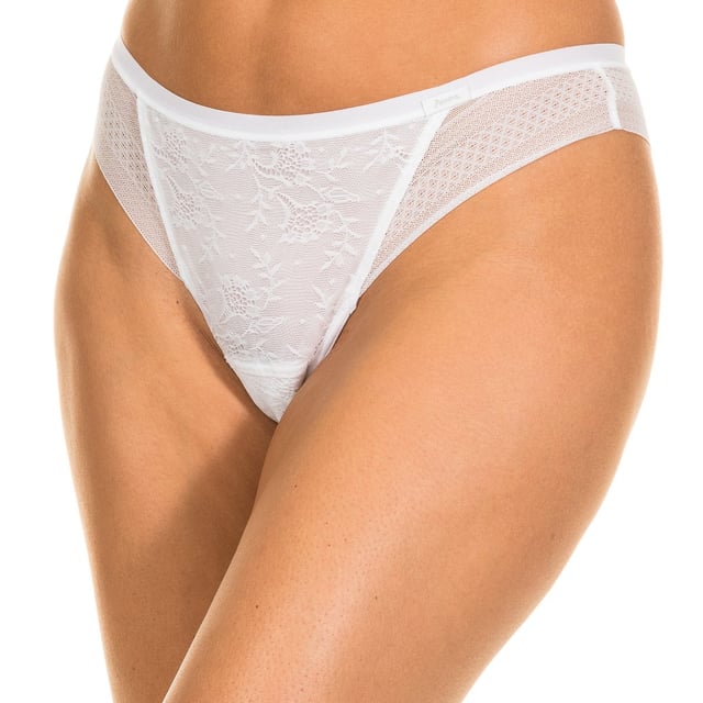 Magic Band Briefs Janira
 Brazilian effect.
 Elastic waistband, with fabric label detail and the brand's name embroidered on the side.
 Semi-transparent lace fabric throughout the design.
 Soft and adaptable fabric.
 Like and breathable fabric, does not leave marks.
 Inner lining.
 Seams seen in tone.
 Composition: 88% Polyamide, 12% Elastane
 Care:
Wash at a maximum temperature of 30º.
 - Do not use bleach.
 - Do not use dryer.
 - Do not iron.
 - Do not dry clean.
