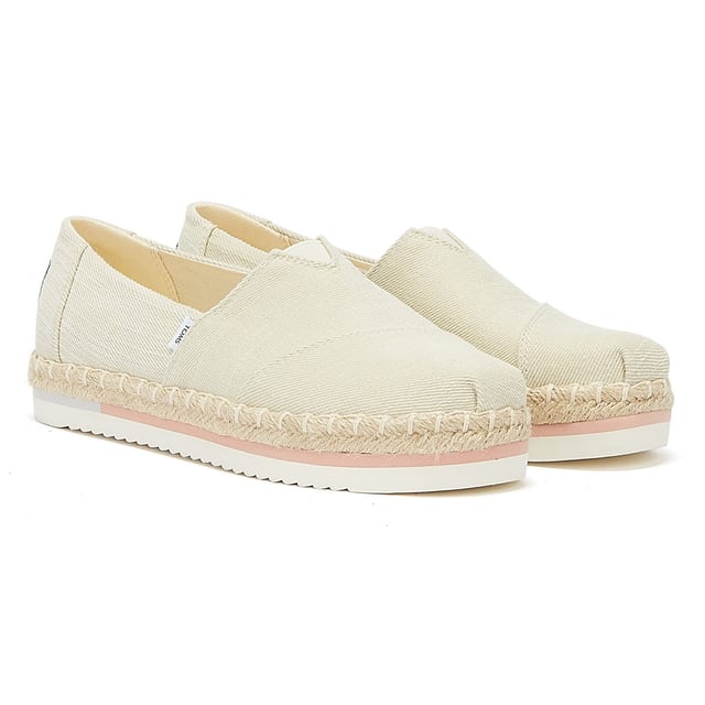 The Alpargata Platform Rope by TOMS is a slip-on in the style of classic espadrilles on the platform sole.These ultra-lightweight shoes feature an elasticated V-shaped gusset for easy wear and removal while the stylish rope wrapped midsole and an extra cushy OrthoLite� comfort insole ensure comfort all day long. They are complete with an embroidered logo tab on lateral side and iconic blue logo tab on the heel.