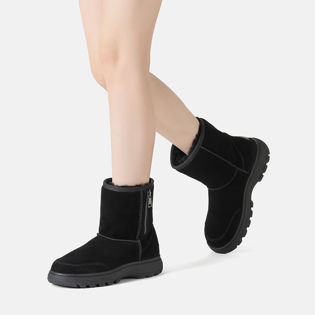 Ya sea que esté haciendo recados, haciendo una caminata de invierno o disfrutando de un día de nieve al aire libre, estas botas para exteriores Starling son las compañeras perfectas. ¡No dejes que el clima invernal te impida vivir la vida al máximo! Descripción: Parte superior de gamuza de vaca Forro cálido de lana de piel de oveja Plantilla de lana de piel de oveja suave Suela TPR Tecnologías: Agua & Parte superior resistente a las manchas Suela exterior antideslizante