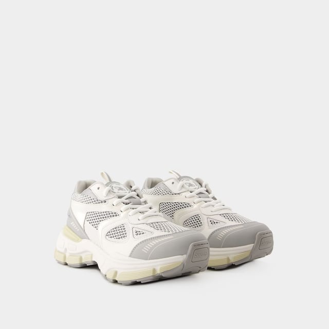 Farbe: BEIGE - BEIGE. Hauptmaterial: glattes Kalbsleder PES. Sohlenmaterial: Gummi. Futtermaterial: Polyesther. Verschluss: einfach reinschlüpfen. Form der Kappe: rund offen. Schuhe: größengerecht - Sizing: Europäisch.