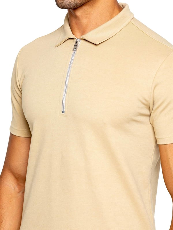 Enzo Mens Collared Polo Tracksuit Set. Collared, ¼ Zip, Short Sleeve Polo. Stitched Trims At Sleeve & Hem. Stretch Fabric For Extra Comfort. Finished with Stretch Shorts. 2 Side Pockets, 2 Back Welt Pockets. Elasticated Waistband With Adjustable Drawstring. Front Pin Tuck Seam