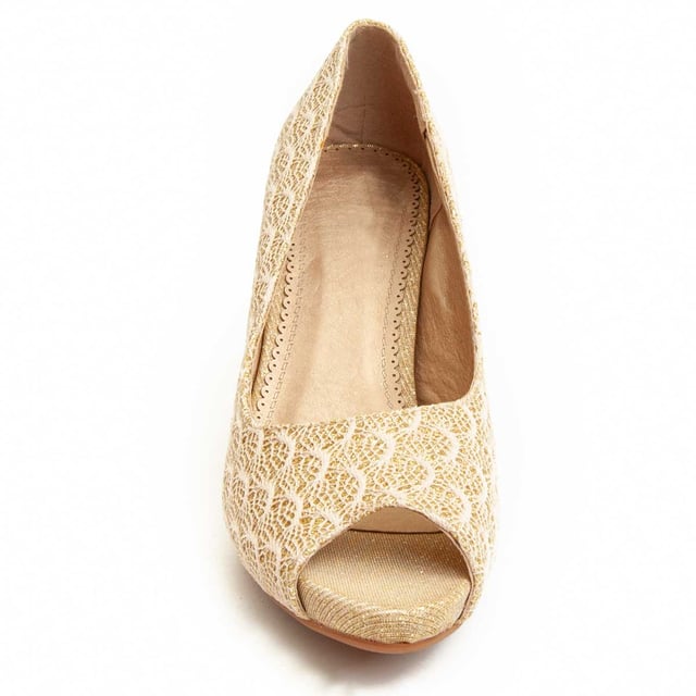 Hakken voor vrouwen. Comfortabele pasvorm. Gefabriceerd door andere merken voor ons merk. Ongeveer 8 cm hak.