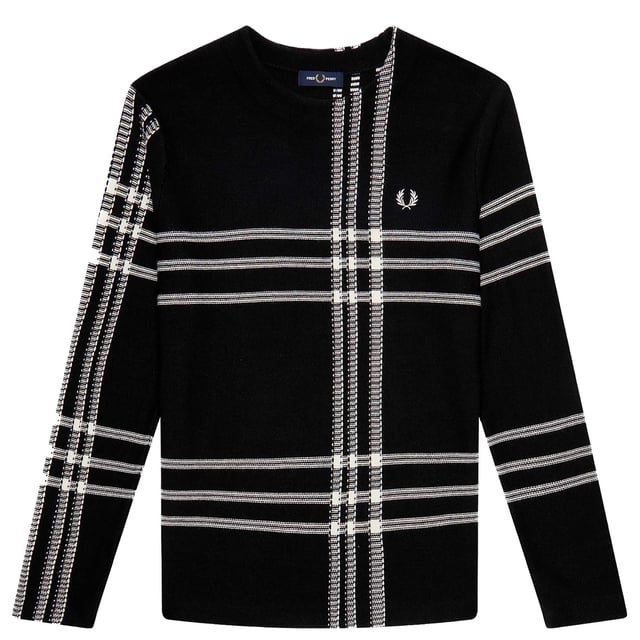 Specifications: Crewneck sweater made of soft tartan merino wool, with logo embroidered on the front. Suitable for everyday looksFit: Regular Model is wearing size: M Model's height: 180 cm