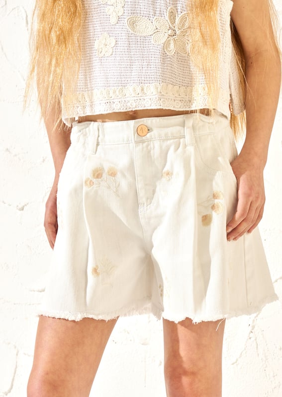 Blooming Beautiful Summer Shorts! With A Relaxed Fit. Pleat Detail Front. Ecru Hue And Pretty Floral Embroidery They'Re Just Waiting For You To Tuck In A Favourite Tee. About Me: 100% Cotton. Look After Me: Think Planet. Wash At 30C. Angel & Rocket Cares: I Am Made From Sustainable Cotton.
