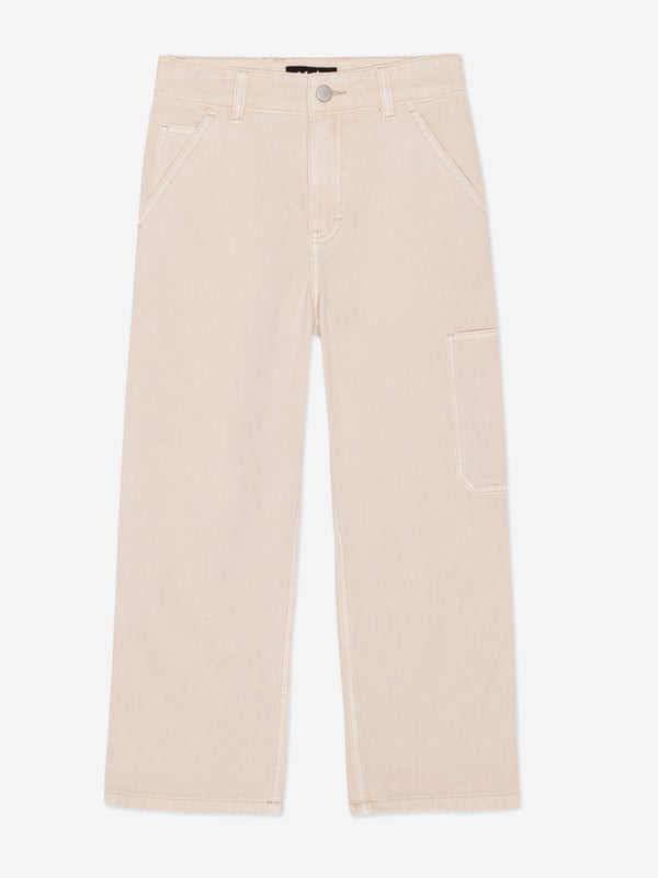 Molo amplify fun and playful energy in their practical Scandinavian designs. These boys Archer naturelle trousers are reflective of the brand's sustainability commitment. Crafted in a utilitarian inspired design with an adjustable elastic via belt loops, side and back pockets and extra details.‚ Regular Fit ‚ Sizes 92-134 Have a Snap Closure For Easy Dressing‚ Sizes 140-176 Have a Regular Jeans Button‚ 100% Cotton