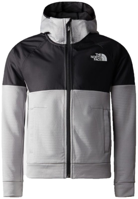 The North Face Boys Mountain Athletics Trainingsanzug. - - .   Sie bieten sofortige Wärme, sowie außergewöhnlichen Komfort und Flexibilität. - - .  Dank der Stretch-Taille und dem verstellbaren internen Kordelzug. - - .  Für zusätzliche Sicherheit haben die Jogger reflektierende Details, die die Sichtbarkeit bei schlechten Lichtverhältnissen erhöhen.