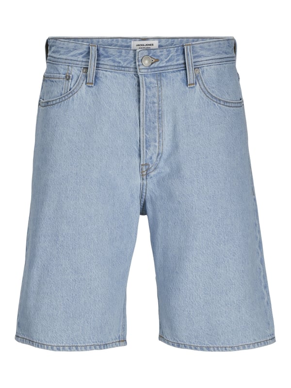 Diese Jeans-Shorts im lässigen Baggy Fit bringen entspannten Street-Style in jede Garderobe. Der weite Schnitt und das leichte Material sorgen für maximale Bewegungsfreiheit und hohen Komfort, perfekt für warme Tage. Mit klassischem 5-Pocket-Style bieten die Shorts jede Menge Stauraum: seitliche Eingrifftaschen, geräumige Gesäßtaschen und eine praktische Münztasche sind dabei stets griffbereit. Gürtelschlaufen sorgen für Flexibilität in Sachen Styling, während der Label-Patch am hinteren Bund einen dezenten Akzent setzt. Ideal für alle, die es entspannt und gleichzeitig stilbewusst mögen - lässig, komfortabel, und genau richtig für einen urbanen Look.