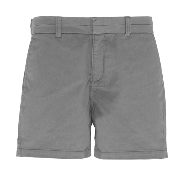 Damesklassieker in een zachte stoffen uitvoering. Ritsvlieg met knoopsluiting in de taille. Riemlussen. Twee schommelzakken aan de zijkant en achteraan met knoopsluiting. XS: 8, S: 10, M: 12, L: 14, XL: 16, 2XL: 18.