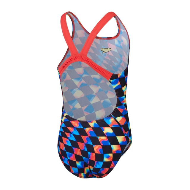 Girls Speedo Digital Allover Leaderback Swimsuit in black red.- Leaderback design.- Front Lined - provides added comfort and modesty on bright colours.- Digital print.- 100% Chlorine resistance - for long lasting performance.- Quick Dry.- 50% Recycled - one of the yarns is made from 100% post-consumer waste  such as recycled plastic bottles.- Fabric: ECO Endurance® +.- Fabric Composition: 53% Recycled Polyester - 47% PBT.- Ref: 81237716778Please note that returns will only be accepted if the hygiene label is still attached to the product.