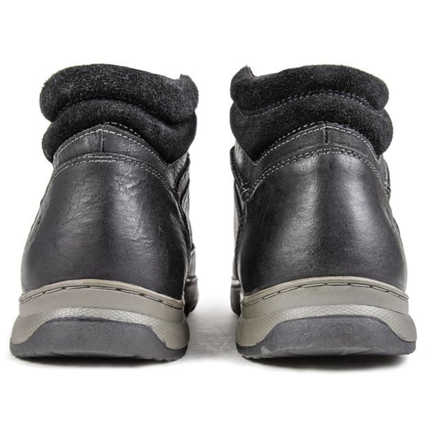 Boots with memory foam footbed hot sale
