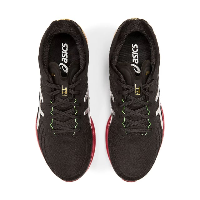 The women's GEL-QUANTUM™ INFINITY sportstyle shoe blends a contemporary model and technology. This shoe, infuses sport into a ultra modern look, pulling inspiration from the iconic GEL® technology cushioning and the authenticity of its design. The distinctive design and coloring flows throughout the shoe to give you the distinguishable style you've been looking for. A one-piece seamless upper wraps the foot exceptionally well for a custom feel. This upper material works with the fulll-length 360 degrees of GEL® technology cushioning to produce unparalleled comfort. The GEL–QUANTUM™ INFINITY sportstyle shoe blends bold design and innovative performance to take you wherever you need to go. Weight: 11.12 oz. Heel Height: 21mm Forefoot Height: 14mm