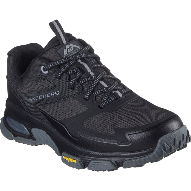 Skechers Skech-Air Sleek Envoy Leder Herren schwarze Wanderschuhe Spazieren und wandern in sicheren und bequemen Schuhen mit sportlichem Stil mit den Skechers Skech-Air Envoy - Sleek Envoy. Dieser Schnür-Trail-Hiking-Sneaker verfügt über eine luftgekühlte Memory Foam Innensohle und eine Goodyear Gummi-Außensohle.