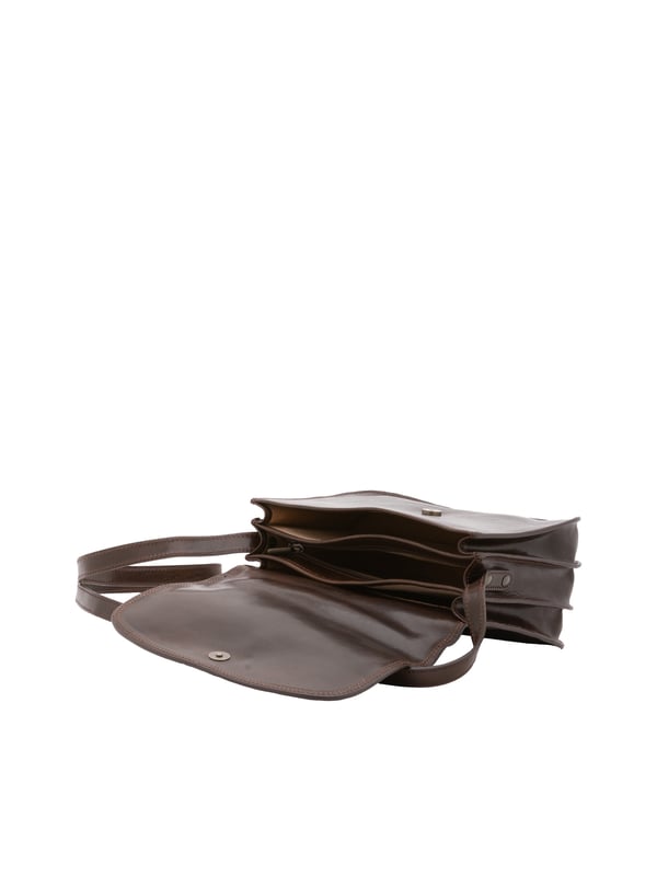 Damen-Umhängetasche mit Magnetverschluss. eine mit Reißverschluss-Innentaschen. eine Rückseite mit Reißverschluss-Außentaschen. verstellbarer Schultergurt aus Leder. fehlender Griff. Drei Innenfächer.  Außenmaterial. Innen mit Baumwolle gefüttert. Maße: 27x20x12 cm. Hergestellt in Italien