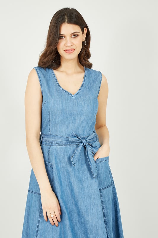 white christmas dresses Yumi Apron Dress, Blue Wash – Nouvelle Nouvelle main image 0
