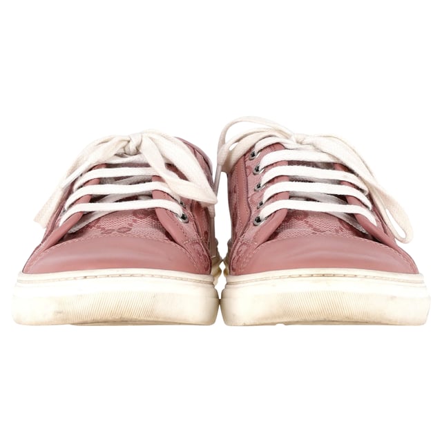 VINTAGE, RRP AS NEW
These Gucci sneakers are simple yet stylish. They've been crafted from soft pink GG canvas as well as leather and designed with simple lace-ups. Set on rubber soles, these sneakers are just perfect to ace one's casual style.


With box

Gucci GG Monogram Low Top Sneakers in Pink Leather
Condition: Very good
Signs of wear: Include Box., Minor markings, Lightly used but very well maintained. Minor mark at soles & creasing, light scuffing at the soles and heels.
Packaging: Box, Dust bag
Color: Pink | rose
Material: Leather 
Size: EU37
Measurements: Heel height: 25; Insole length: 270
SKU: TONPUGBSH370912W