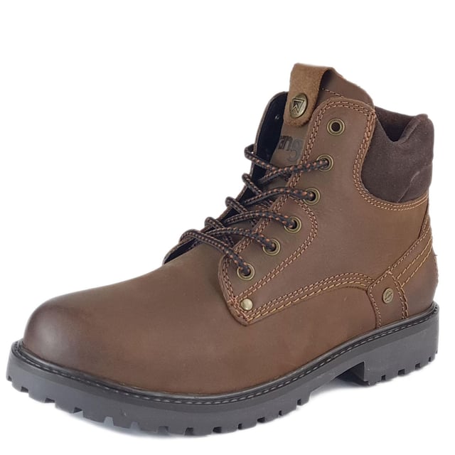 Men's lace up boots from Wrangler the 'Yuma' boots showcase a sturdy design with a rounded toe, six eyelet lace up fastening and durable TR sole with excellent grip. For comfort, the boots are fitted with a padded collar and tongue. Complete with double stitch detail and a pull loop to the tongue for entry assistance. Subtle branding throughout
