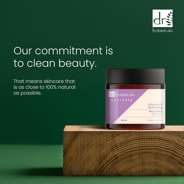 Dr Botanicals Activate Phytochemical Miracle Mask es una fórmula de belleza limpia que combina ingredientes naturales como el aceite de coco, el aceite de almendras dulces y el aceite de pepitas de uva para hidratar y nutrir la piel. Con sus suaves propiedades exfoliantes y su fórmula rica en antioxidantes, esta mascarilla ayuda a iluminar y suavizar la piel, dejándola sana y radiante. Perfecta para quienes buscan una solución natural y eficaz para el cuidado de la piel.