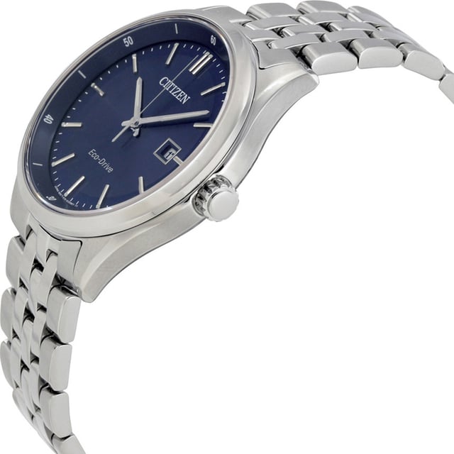 Diese Citizen Analoguhr für Männer ist der perfekte Zeitmesser zum Tragen oder zum Verschenken. Es ist Silber 41 mm Runde Gehäuse mit dem bequemen Silber Edelstahlarmband kombiniert wird sichergestellt, dass Sie diese atemberaubende Uhr ohne Kompromisse genießen. Das hochwertige Eco-Drive Uhrwerk ist bis zu 10 bar wasserdicht und sorgt dafür, dass Ihre Uhr immer tickt. Diese hochwertige Uhr verfügt über eine Eco-Drive Technologie (Aufladung durch jede Lichtquelle; keine Notwendigkeit für eine Batterie) -Die Uhr hat eine Kalenderfunktion: Datum, Solarbetrieben Hochwertiges 21 cm langes und 19 mm breites Silbernes Edelstahlarmband mit Faltschließe und Druckknopfverschluss Gehäusedurchmesser: 41 mm, Gehäusedicke: 10 mm, Gehäusefarbe: Silber und Zifferblattfarbe: Blau
