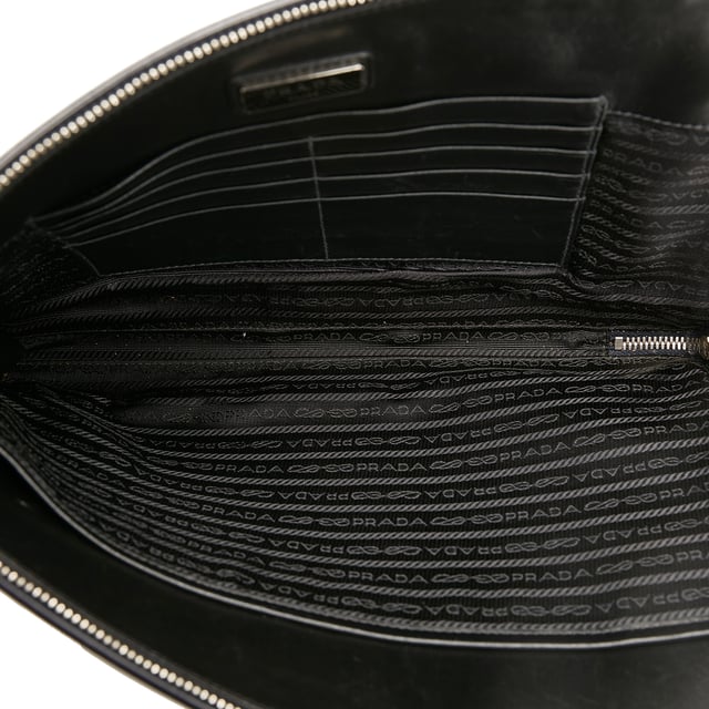 Prada saffiano hotsell clutch bag