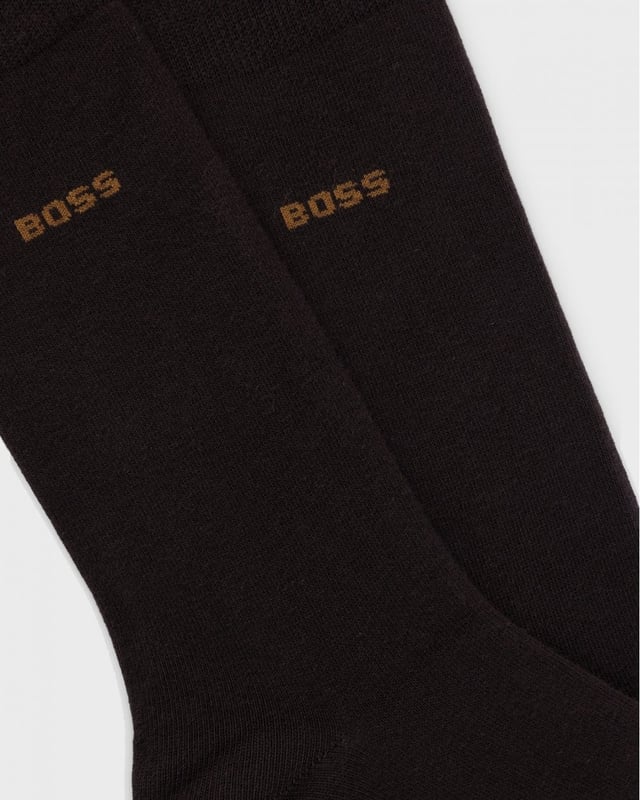 Two pairs of elegant socks in a regular length by BOSS. Trimmed with subtle logos, each pair is crafted in a soft stretch blend.
82% Cotton, 16% Polyamid, 2% Elastane
50516616