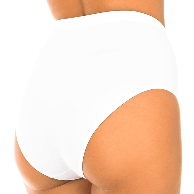 Braguita faja sin costuras.
Color Blanco
Moldea y afina tu figura gracias a su tejido increíblemente ligero.
Moldea caderas y glúteos.
Vientre plano.
Una comodidad máxima, una excelente sujeción y una total discreción.
Sin costuras.

Composición:
- 86% Poliamida - 14% Elastano.

Cuidados:
- Lavar a temperatura máx.30º.
- No usar lejía.
- No usar secadora.
- No planchar.
- No lavar en seco.