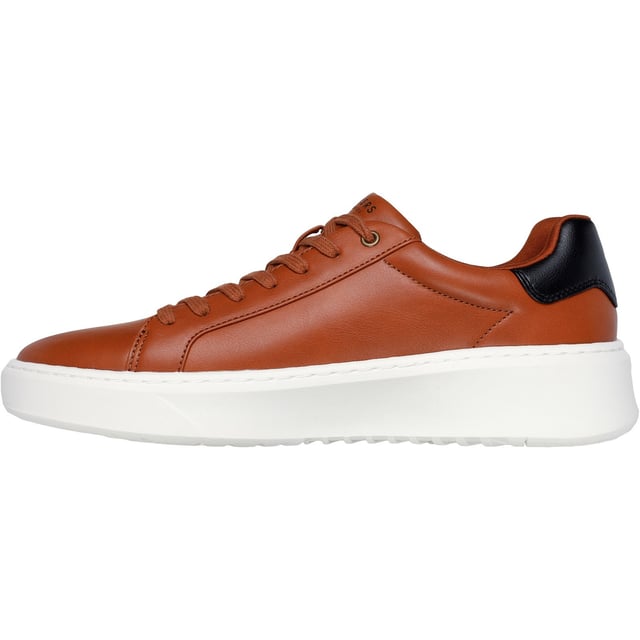 Verhoog je garderobe en zie er goed uit met de comfortabel veelzijdige Skechers Court Break - Suit Sneaker. Deze veterschoen heeft een bovenwerk van synthetisch duraleather met vaste stretchveters en een dempende Skechers Air-Cooled Memory Foam comfort binnenzool.