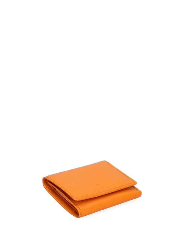 Herrenbörse mit Druckknopfverschluss. Kartenhalter und Geldscheinfach innere Fächer. Ein Fach auf der Rückseite mit Reißverschluss. Kein Schultergurt. Kein Griff. Ein Innenfach. Außenmaterial: mit echtem Leder gefüttertes Innenleben. Maße: 11,5x9x2 cm. Modeprodukt.