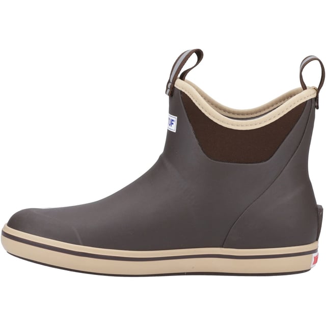 We've created a lightweight design with the same slip-resistant Chevron outsole found in our Legacy boots. The performance ankle deck boot is the perfect boot for any on the water athlete looking for protection with slip-on-and-go styling.