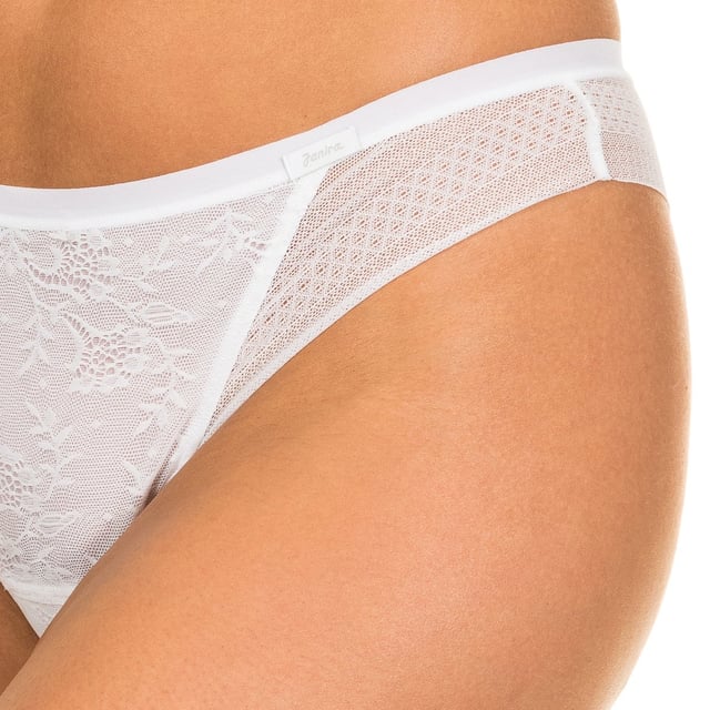 Magic Band Briefs Janira
 Brazilian effect.
 Elastic waistband, with fabric label detail and the brand's name embroidered on the side.
 Semi-transparent lace fabric throughout the design.
 Soft and adaptable fabric.
 Like and breathable fabric, does not leave marks.
 Inner lining.
 Seams seen in tone.
 Composition: 88% Polyamide, 12% Elastane
 Care:
Wash at a maximum temperature of 30º.
 - Do not use bleach.
 - Do not use dryer.
 - Do not iron.
 - Do not dry clean.