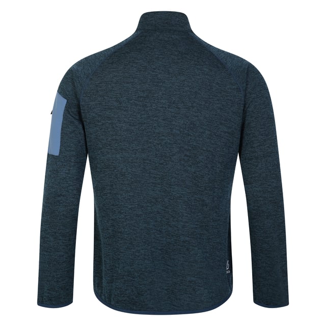 Polyester. Gewebe: angeraute Fleece-Innenseite, Jerseyware, Mesh-Rücken, Stretch. Design: Kontrast Detail, Logo. Gewebetechnik: Atmungsaktiv. Saum: Mit Stretch. Hoch geschnitten. Langärmlig. Bündchen: Mit Stretch. Taschenart: Eine Tasche am Ärmel, Zwei Seitentaschen, Reißverschluss. Durchgehender Reißverschluss. Nachhaltigkeit: Aus recyceltem Material. S: 96,52 cm. M: 102 cm. L: 107 cm. XL: 112 cm. XXL: 121,92 cm. 3XL: 129,54 cm.