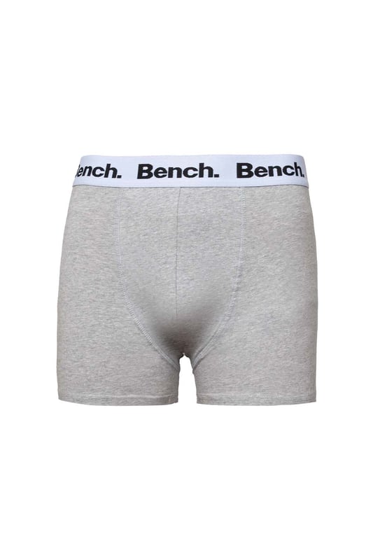 Update the wardrobe essentials with the assorted 7-pack 'Marcos' boxers from Bench. Made from cotton blend fabric for all-day comfortable wear, they feature repeat logo, elasticated waistband. This set includes seven sold colours. Other colours available.