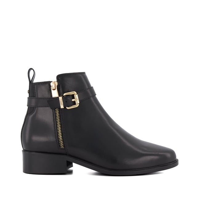 Dune Ladies Wide Fit Heeled Ankle Boots Wf Pepi Refresh your edit this season with our wide-fit Pepi ankle boots. Crafted from the finest material, this round-toed silhouette features a buckle and pull tab and is detailed with a contrasting metal side zip and our bespoke 'DD'-interlock branded hardware. Set on a timeless outsole, our rotational design will partner perfectly with everyday ensembles.