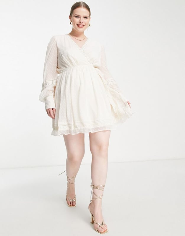 White dress hotsell asos curve