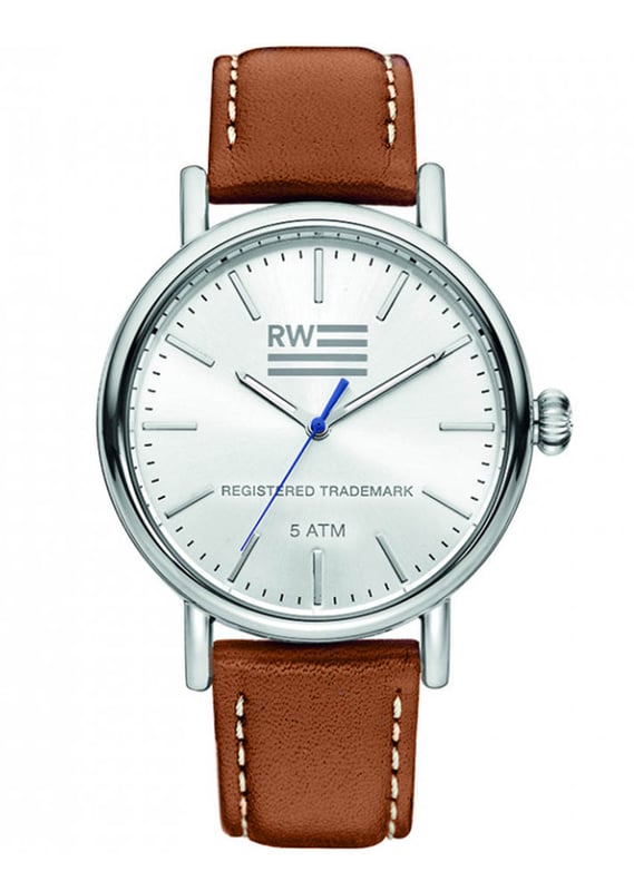 This River Woods Yukon Analogue Watch for Men is the perfect timepiece to wear or to gift. It's Silver 42 mm Round case combined with the comfortable Brown Leather watch band will ensure you enjoy this stunning timepiece without any compromise. Operated by a high quality Quartz movement and water resistant to 5 bars, your watch will keep ticking. This elegant, classic watch is a perfect gift for New Year, birthday,valentine's day and so on -This Analogue watch has a function: Luminous Hand High quality 21 cm length and 19 mm width Brown Leather strap with a Buckle Case diameter: 42 mm,case thickness: 9 mm, case colour: Silver and dial colour: Silver