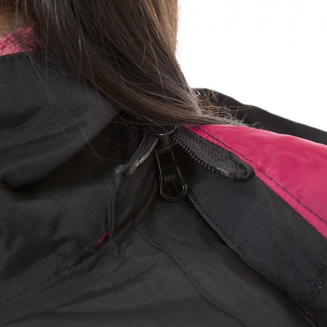 Detachable inner fleece. 2 zip pockets. Adjustable cuffs. Adjustable stud off hood. Hem drawcord. Inner fleece. 2 zip pockets. Waterproof 2000mm, breathable 3000mm. Shell: 100% Polyamide, Ripstop with PU coating, Lining: 100% Polyester, Inner fleece: 100% Polyester. Trespass Womens Chest Sizing (approx): XS/8 - 32in/81cm, S/10 - 34in/86cm, M/12 - 36in/91.4cm, L/14 - 38in/96.5cm, XL/16 - 40in/101.5cm, XXL/18 - 42in/106.5cm.