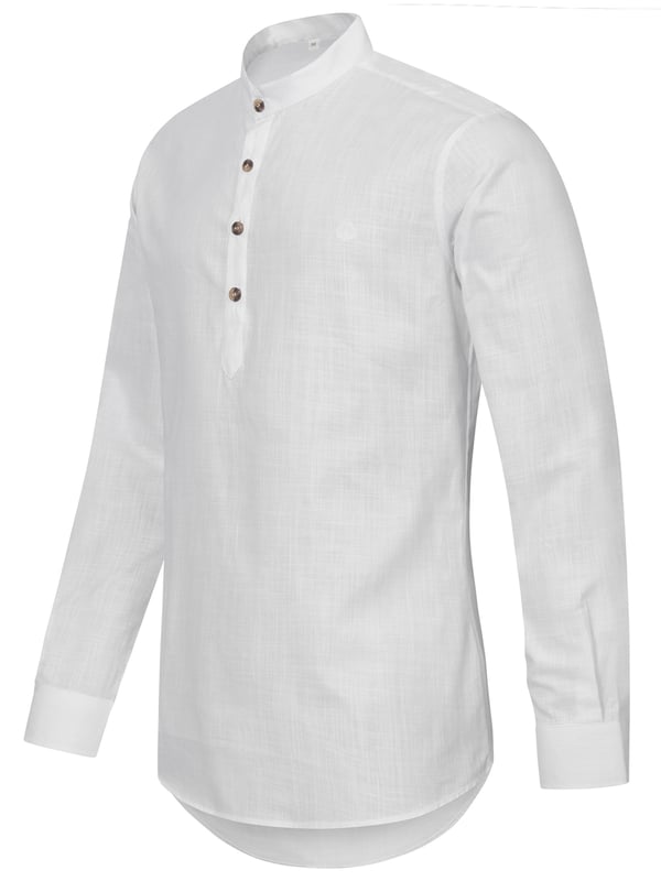 Indumentum Herren Schlupfhemd H-346 Stilvolles und Bequemes Herren Schlupfhemd von Indumentum  Entdecken Sie das perfekte Hemd für einen lässigen und dennoch eleganten Look - das Indumentum Herren Schlupfhemd. Mit seinem modernen Design und dem bequemen Schnitt ist dieses Hemd ideal für verschiedene Anlässe und verleiht Ihrem Outfit eine stilvolle Note.  Moderner Stil mit Leinen-Optik und Mao-Kragen  Das Indumentum Herren Schlupfhemd besticht durch sein zeitgemäßes Design mit einer attraktiven Leinen-Optik, die für einen lässigen Look sorgt. Der markante Mao-Kragen verleiht dem Hemd eine edle Note und setzt modische Akzente.  Komfortable Passform und Praktische Knopfleiste  Mit seiner lockeren Passform bietet das Indumentum Herren Schlupfhemd einen hervorragenden Tragekomfort und optimale Bewegungsfreiheit. Die praktische Knopfleiste ermöglicht ein müheloses An- und Ausziehen und rundet das Gesamtbild gekonnt ab.  Vielseitig Kombinierbarer Kurzer Kragen  Der kurze Kragen des Indumentum Herren Schlupfhemds verleiht Ihrem Outfit eine moderne und unkomplizierte Note. Perfekt für lässige Freizeitlooks oder auch für formellere Anlässe, lässt sich dieses Hemd vielseitig kombinieren und ist ein absolutes Must-Have für Ihren Kleiderschrank.