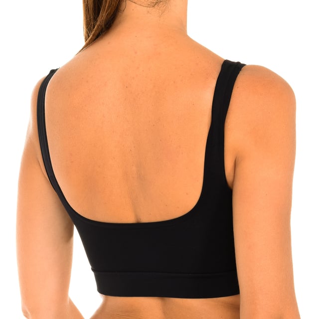 Shaping bra.
 Wide straps.
 Breathable and elastic fabric.
 Natural Push-Up Effect.
 Top style.
 Withouth stitches.
 Composition: 81% Polyamide, 19% Elastane
 Care:
Care:
 - Wash maximum 40º.
 - Do not iron.
 - Do not use bleach.
 - Do not centrifuge.