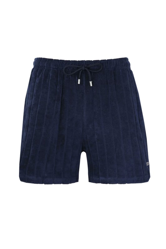 Boss Terry Shorts Navy
Terry is back this season and a must-have for the warmer season. These shorts are comfy, light and detailed with metal hardware and iconic BOSS taping. Great for holidaying and spending time at the poolside or beach!

Cotton Terry
Metal Branding
Style - 50508828 