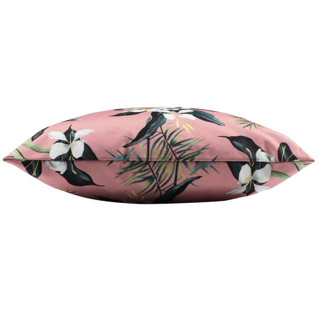 Inspired by the capital of Hawaii, Honolulu, this outdoor cushions features an intricate design of blooms and foliage in their natural colours.