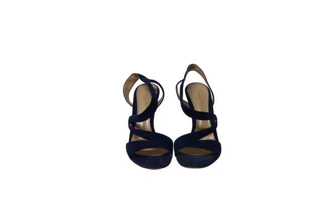 VINTAGE, RRP AS NEW
In a classic shade of royal blue, these sandals from Gianvito Rossi are designed to make you look ultra-stylish! Crafted from suede into an open-toe silhouette, these sandals exhibit crisscross vamp straps and ankle straps with a slip on style. They have been endowed with comfortable leather-lined insoles and elevated on 11 cm stiletto heels.

Gianvito Rossi Strappy Heels in Royal Blue Suede
Condition: very good
Sign of wear: moderate wear on soles and some marks on the insoles
Material: Suede
Size: 39.5
SKU: 129255