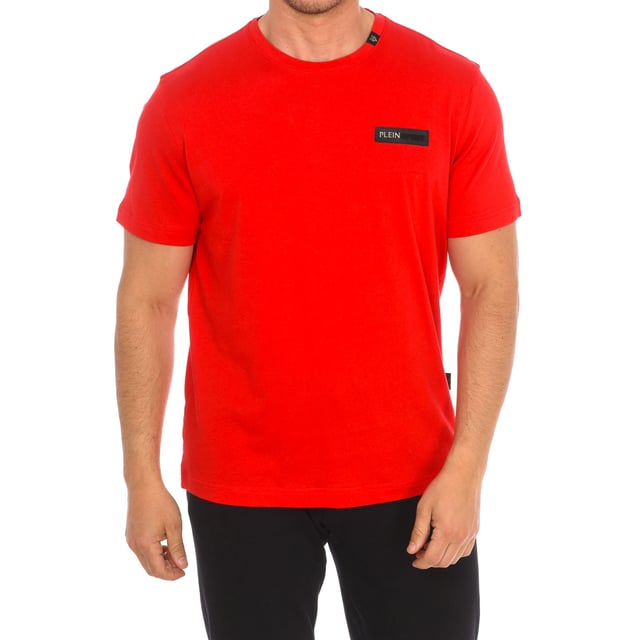 Camiseta de manga corta Plein Sport.
Cuello redondo con acabado acanalado.
Estampado de la marca en el frontal.
Insignia de la marca en la parte trasera.
Costuras vistas a tono.
 Composición: 100% Algodón
 Cuidados:
Lavar a temperatura máxima 30º.
Planchar a temperatura media.
No usar secadora.
No usar lejía.
No lavar en seco.