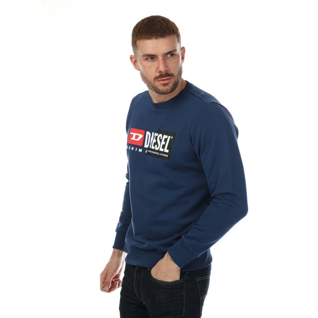 Heren Diesel S-Girk Cuty Felpa Crewneck Sweatshirt in marineblauw.- Geribde crewneck.- Lange mouwen.- Geribde boorden en zoom.- Merklogo.- Normale pasvorm. - 100% katoen. - Ref: A003490IAJH8MG