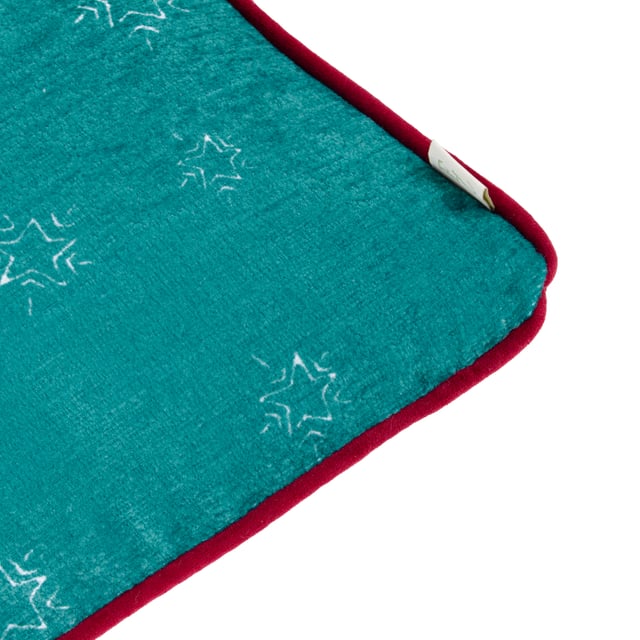 The Vintage Santa cushion features a retro Christmas aesthetic, bringing a touch of nostalgia this festive season. Complete with a soft velvet reverse and piped trim, this cushion is the perfect addition for an injection of holiday cheer.