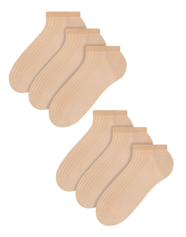 Beige hotsell trainer socks