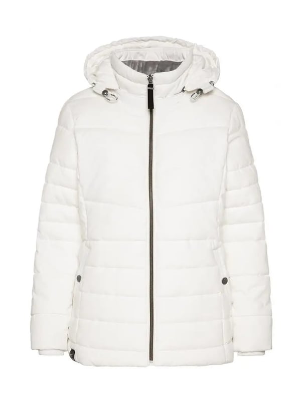 Deze gewatteerde jas voor dames is de ideale metgezel voor de winter. Hij is warm gevoerd en kan op verschillende manieren worden gecombineerd. De comfortabele snit creëert een vrouwelijk silhouet en is uiterst comfortabel om te dragen. De pluizige teddyvoering in de opstaande kraag en in het bovenste deel van de romp zorgt voor een behaaglijk gevoel. De jas kan worden gesloten met een rits. De capuchon kan met een trekkoord worden versteld of indien nodig worden verwijderd. Een opstaande kraag biedt extra bescherming tegen kou en wind. De mouwen zijn afgewerkt met geribde boorden om te voorkomen dat de kou binnendringt. De twee zijzakken met drukknopen zijn ideaal om kleine spullen in op te bergen of je handen warm te houden. Labelopdrukken op de capuchon en mouwen ronden het ontwerp af. Een stijlvolle winterlook is gegarandeerd met deze jas.
